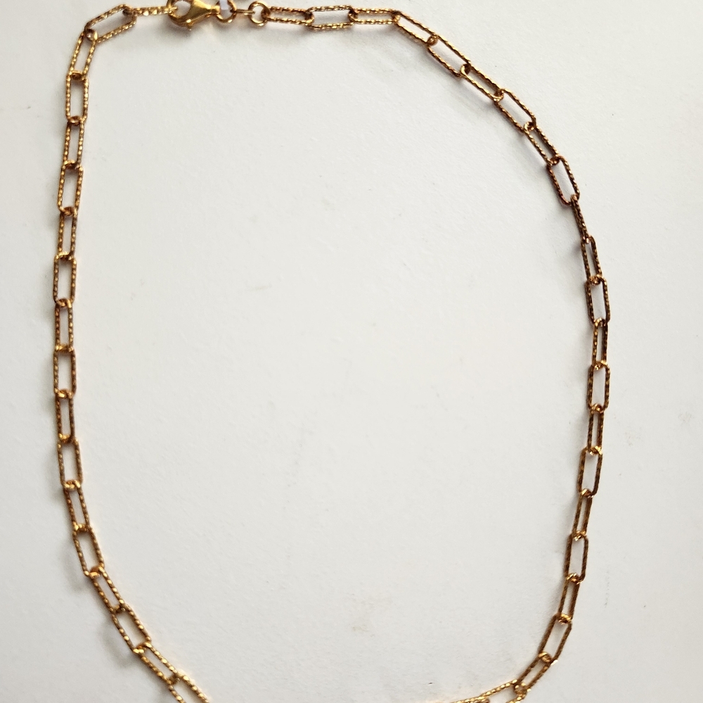 NWT Copper colored paper clip necklace.
